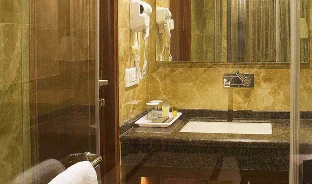 Фото Hotel Regent Grand