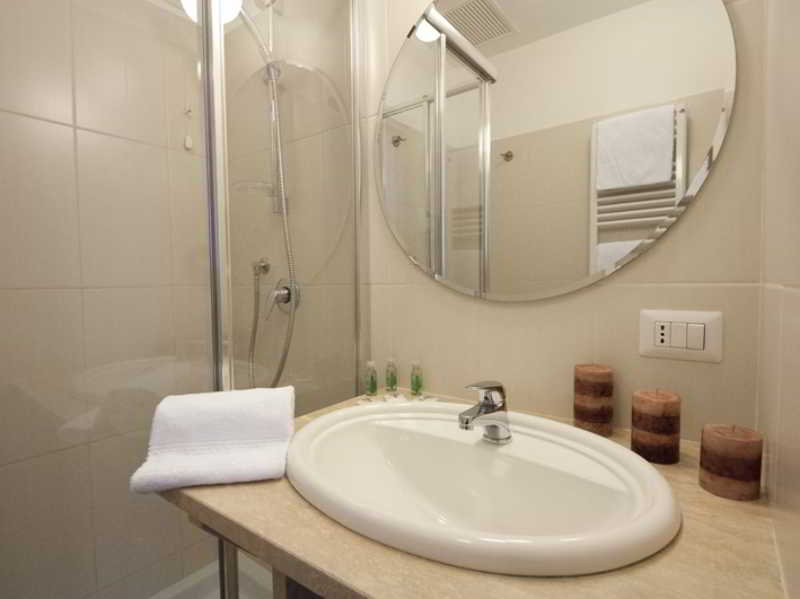 Фото Ara Pacis Inn