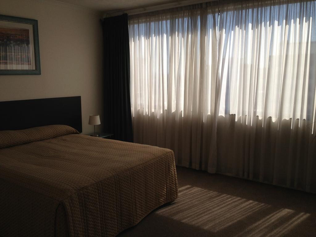 Фото The Astor Apartments