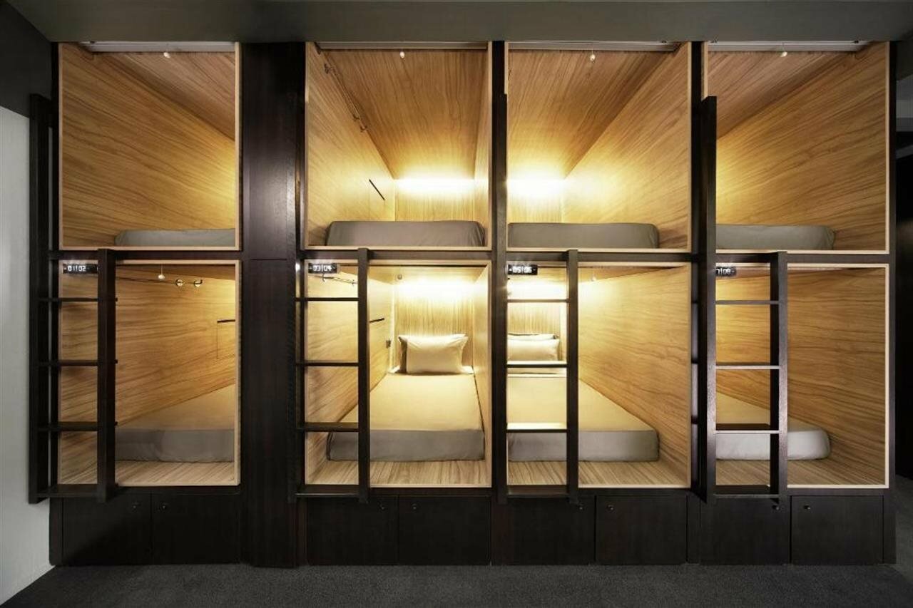 Фото The POD Boutique Capsule Hotel