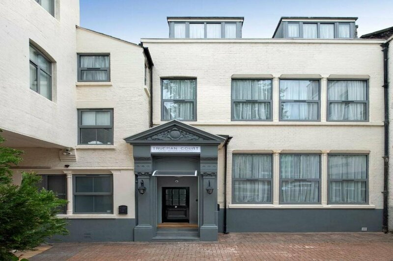 Гостиница Trueman Court Luxury Serviced Apartments в Ливерпуле