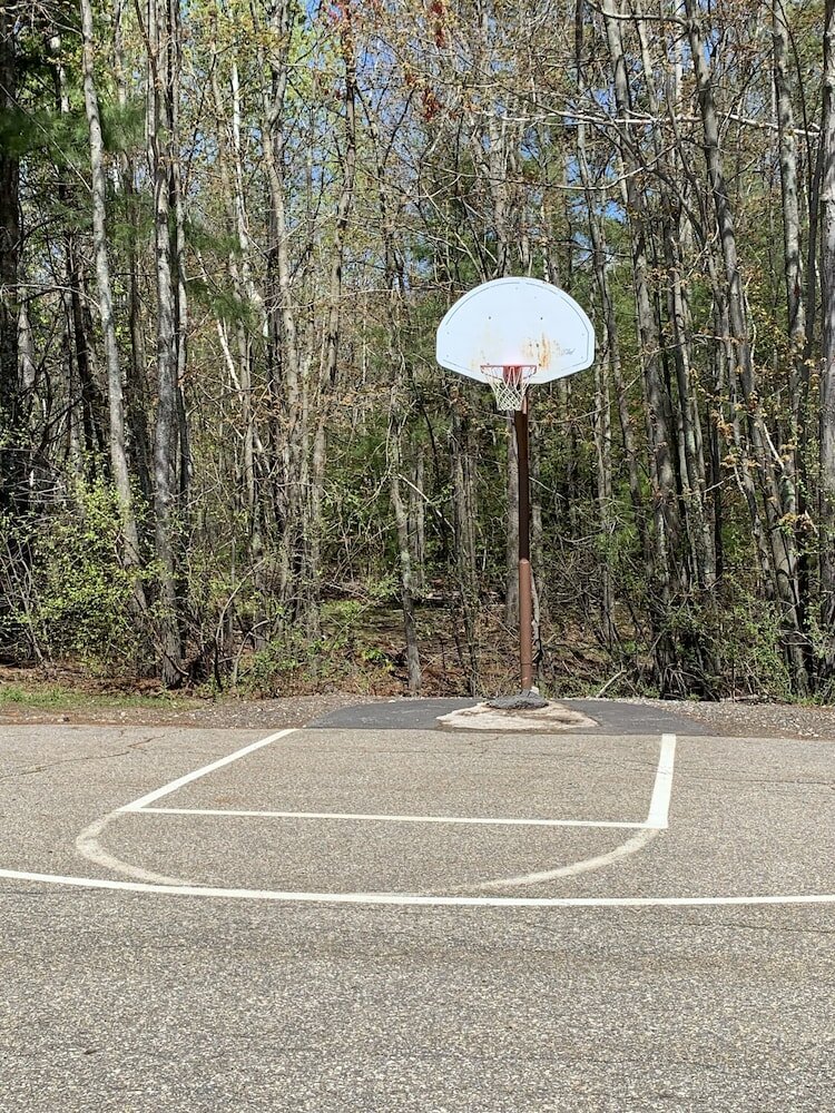 Фото Fireside Inn & Suites Gilford