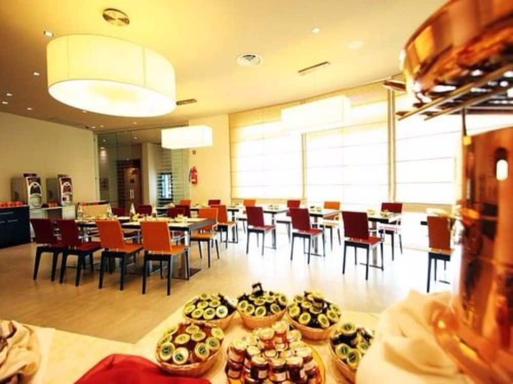 Фото Unaway Hotel Cesena Nord