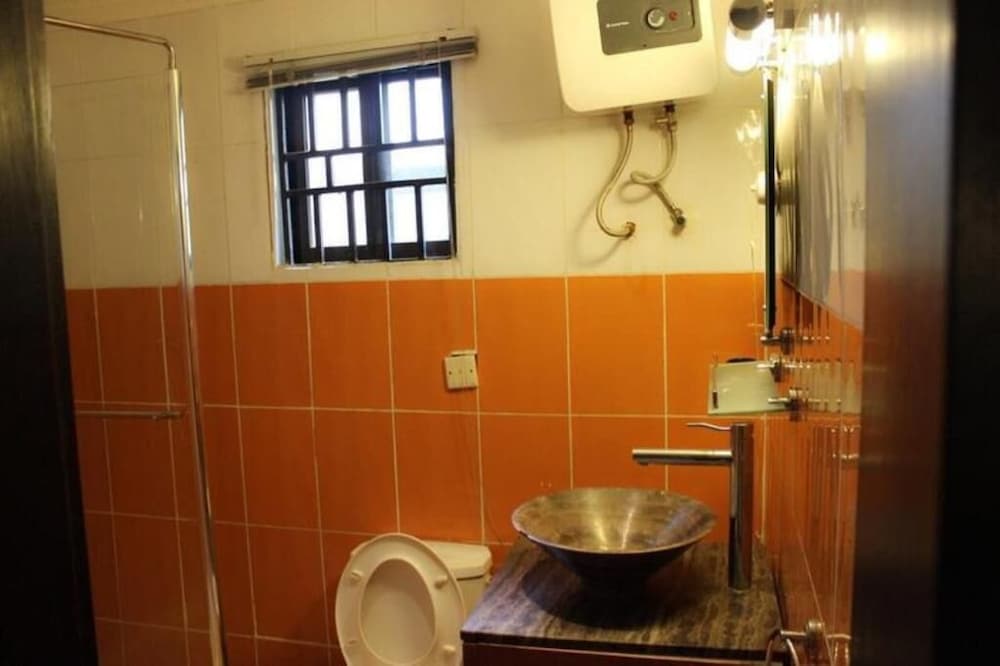 Фото The Hedge Suites