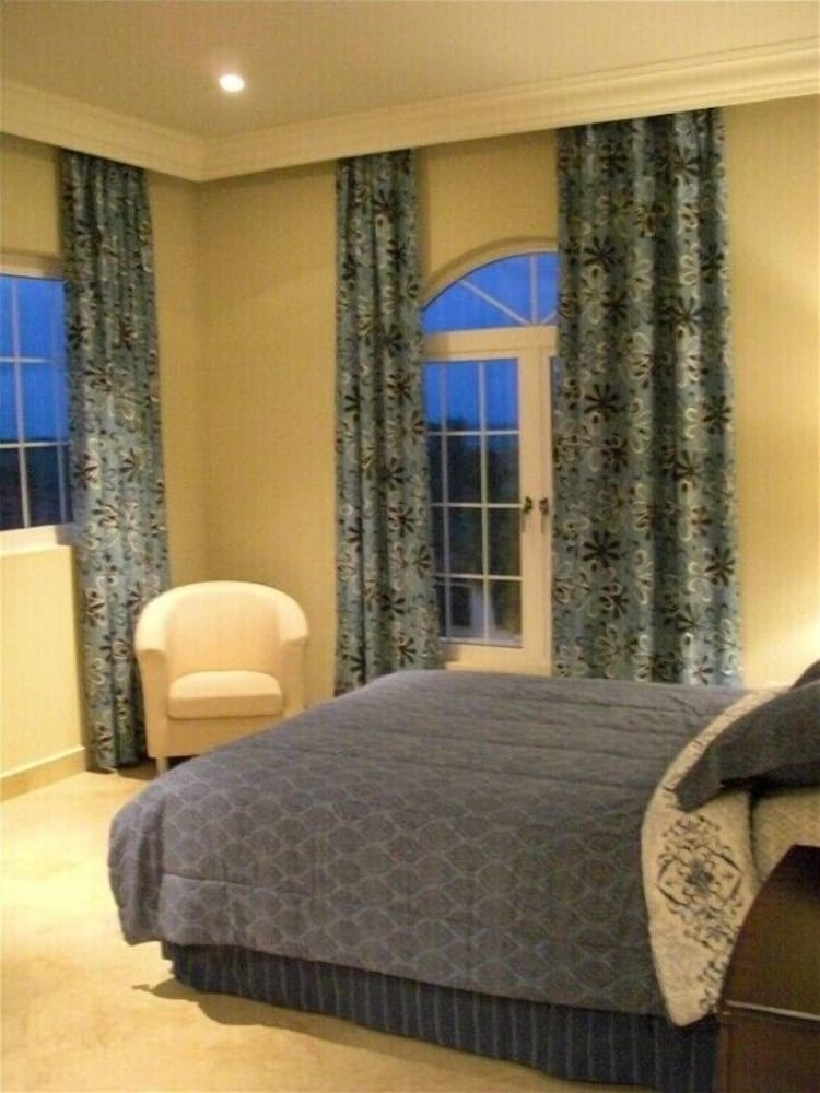 Фото Walking to the Beach Villa