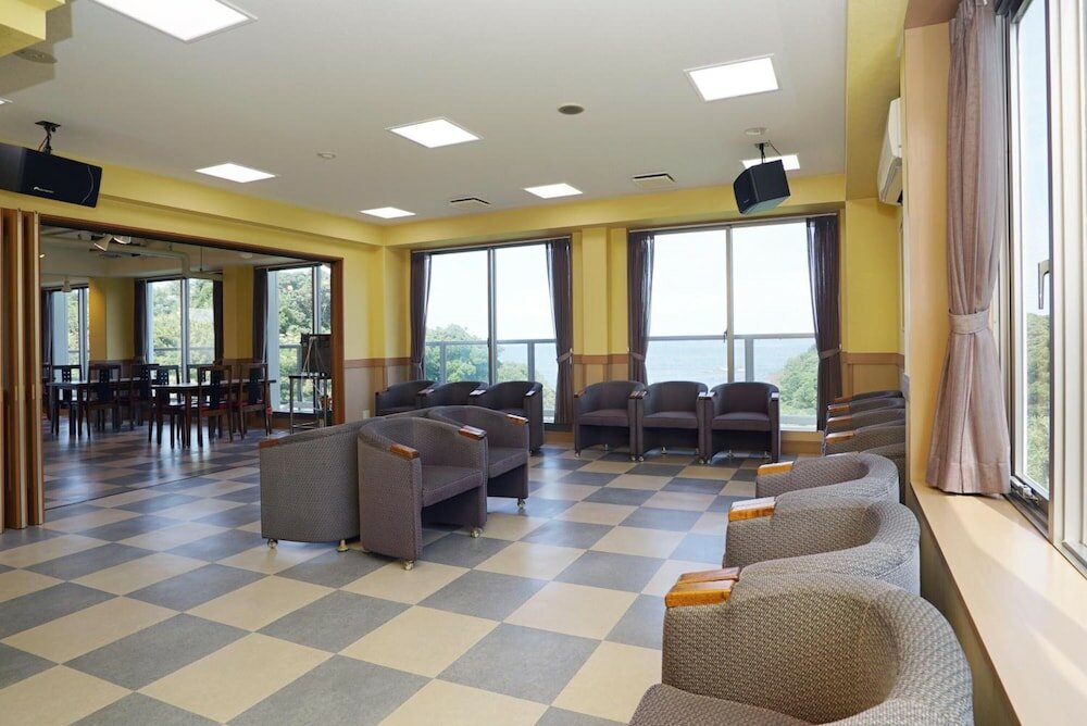 Фото Tobi Hostel and Apartments