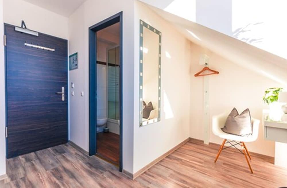 Фото Hotel Arooma