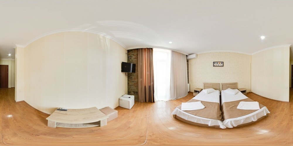 Фото Hotel Old Borjomi