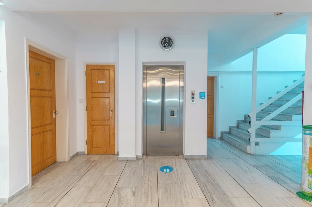 Фото Jasmine Hotel Apartments