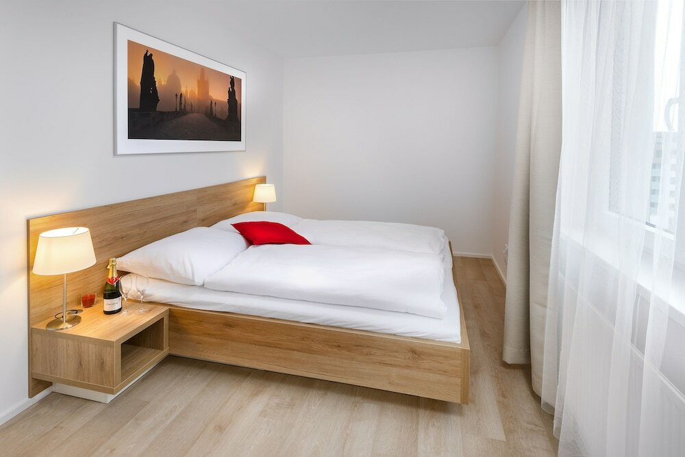 Фото CityWest Apartments