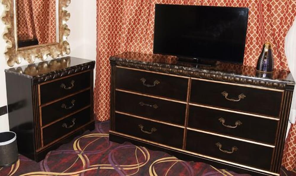 Фото Treasures Suites & Conferences