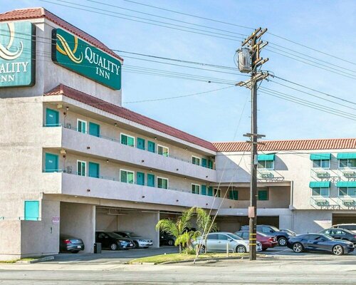 Гостиница Quality Inn Burbank Airport в Бербанке