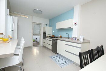 Фото Eshkol Housing Haifa -Luxury Sea View Villa