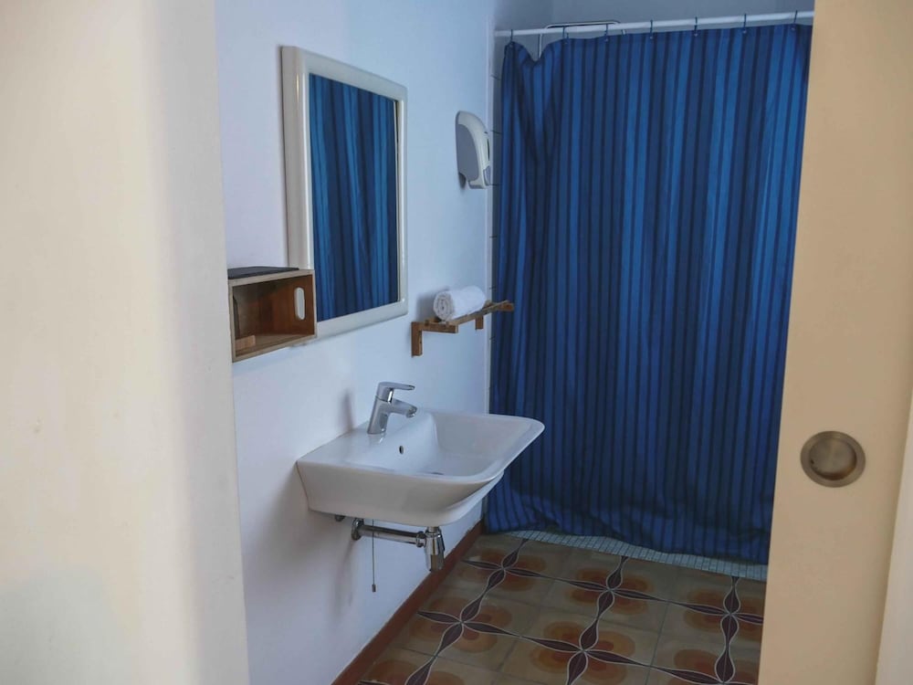 Фото Hostal Cling 43