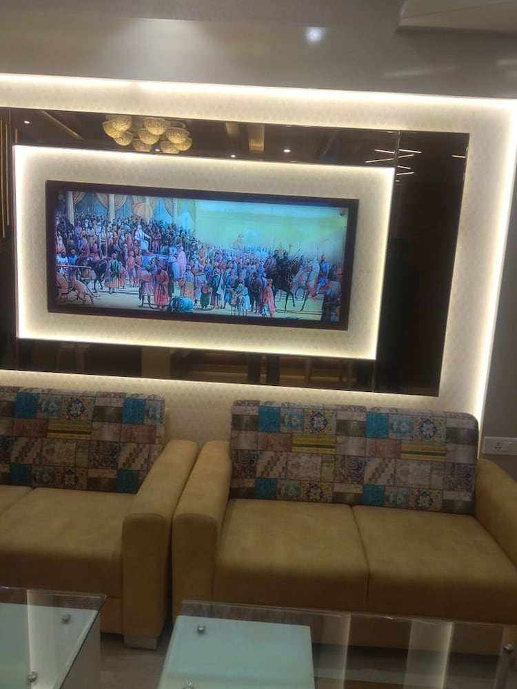 Фото 182360715192