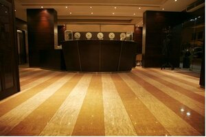 Гостиница The Parisian Plaza