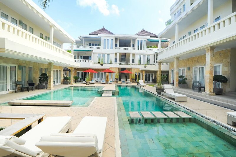 Гостиница Bali Court Hotel and Apartments
