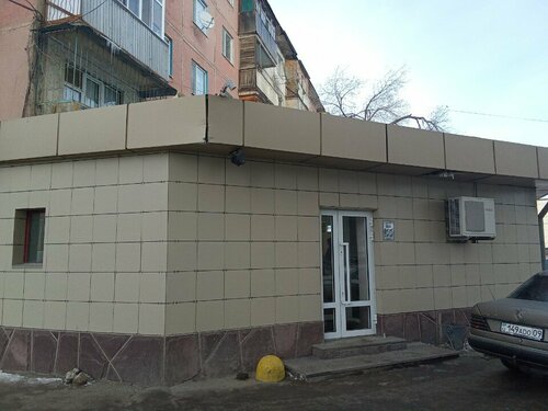 Шығыңқы емізіктері бар кішкентай сиськи порно