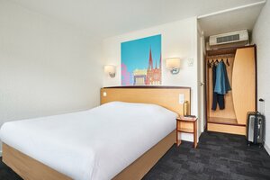 Kyriad Direct Evreux (Évreux, Avenue Winston Churchill, 62), hotel