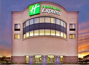 Гостиница Holiday Inn Express Waterloo Cedar Falls, an Ihg Hotel