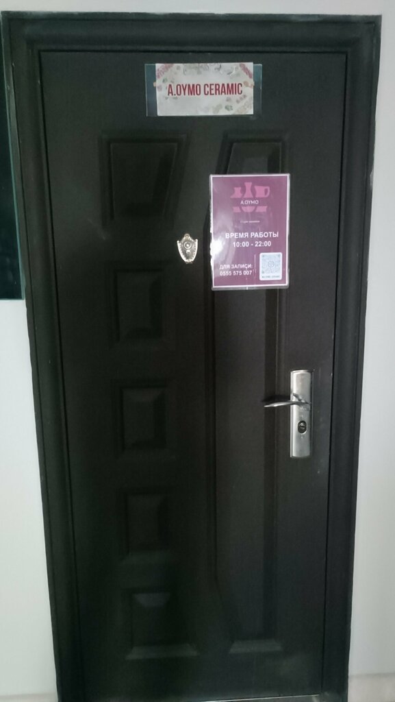 Pottery workshop A. Oymo Ceramic, Osh, photo