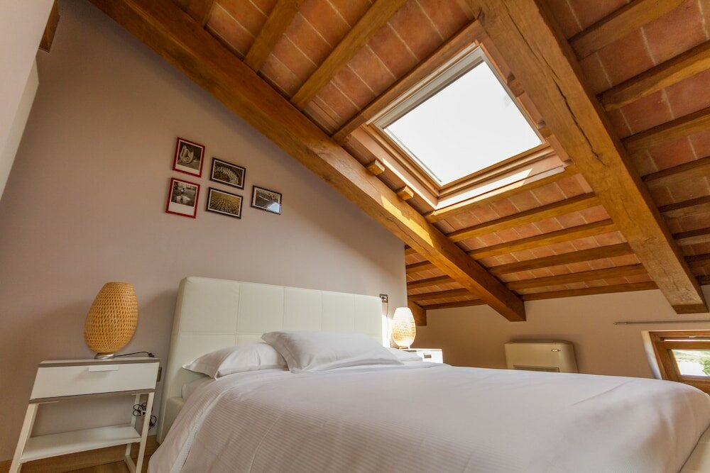 Фото Tenuta Borgo Santa Cecilia