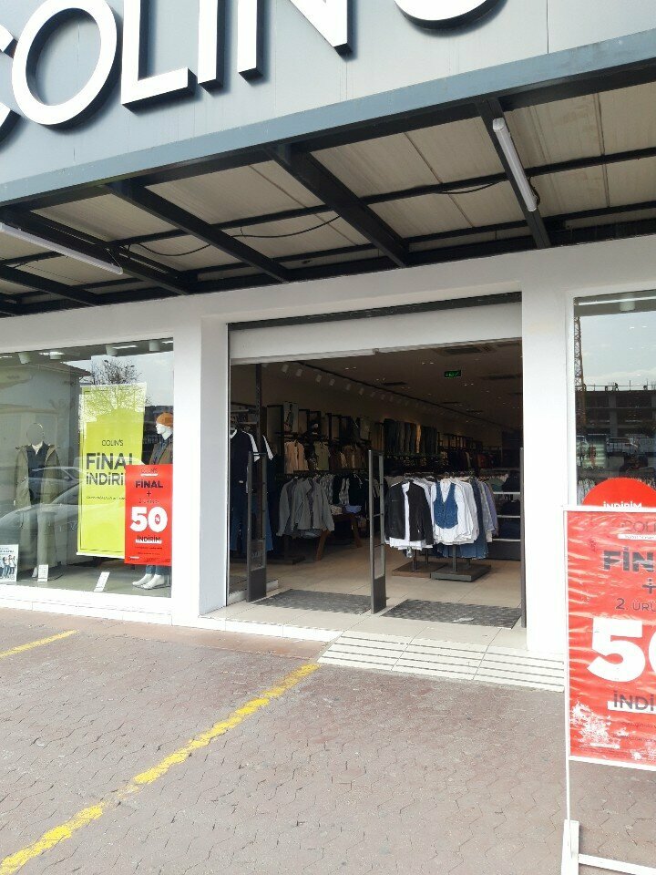 Clothing store Colin's, Izmir, photo