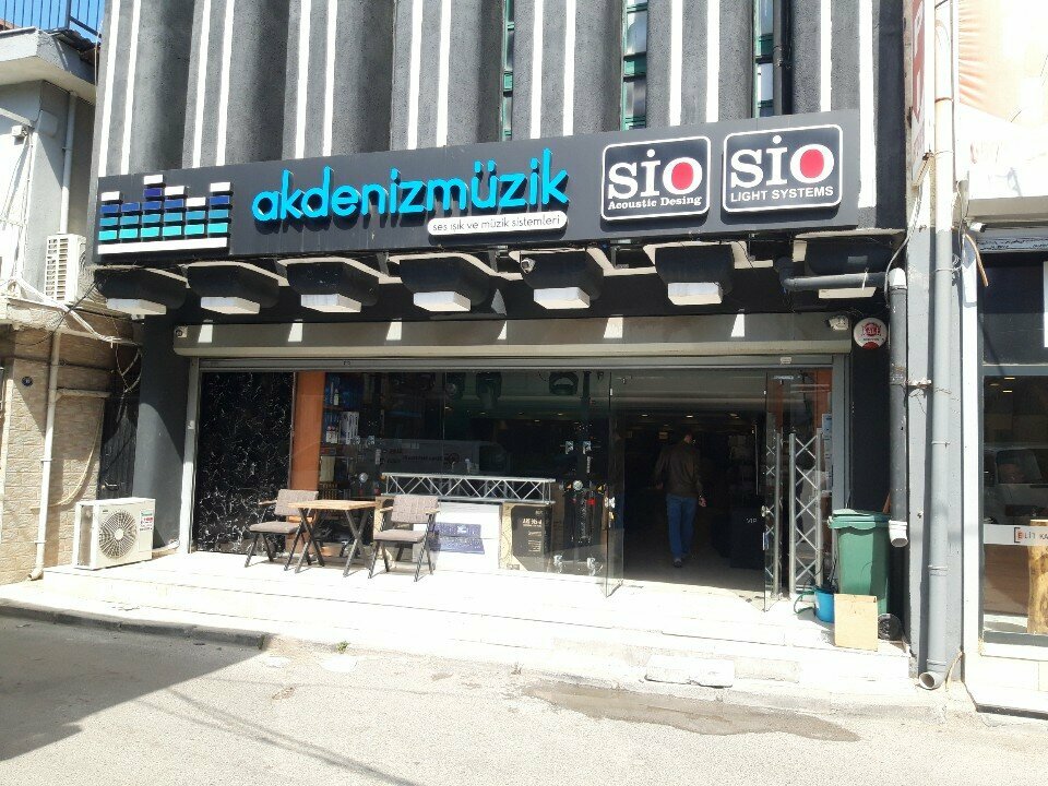 Sound and lighting equipment Akdeniz Müzik, Izmir, photo