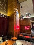 Surf Coffee X Leo (Karla Marksa Street, 304А) ، مقهى