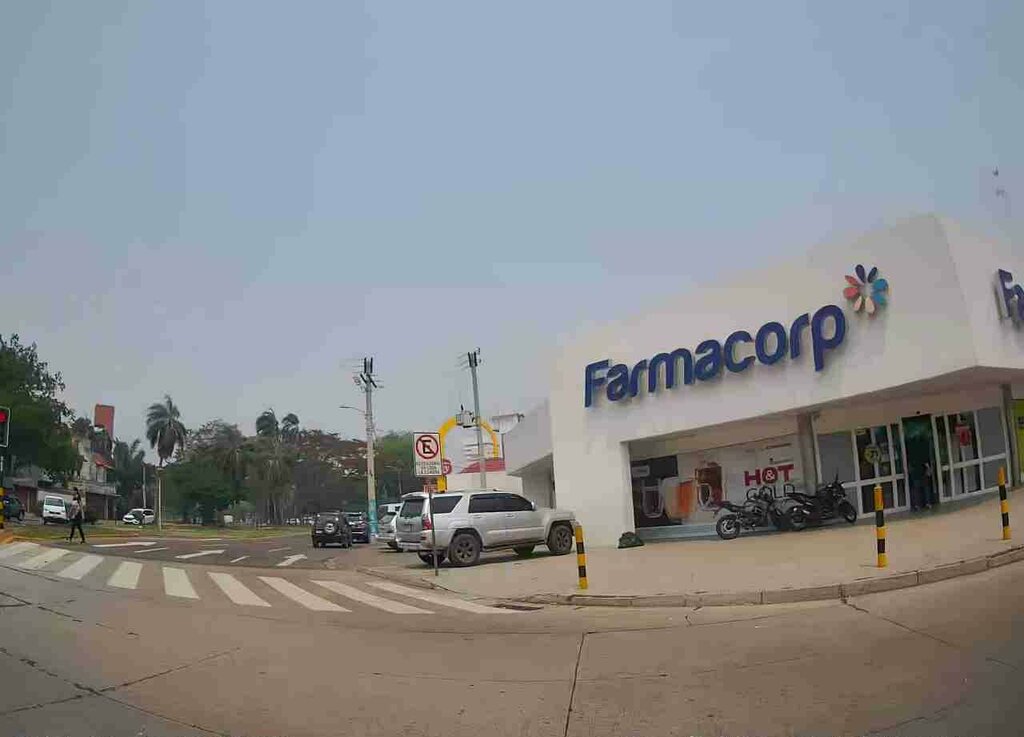Pharmacy Farmacorp, Santa Cruz de la Sierra, photo
