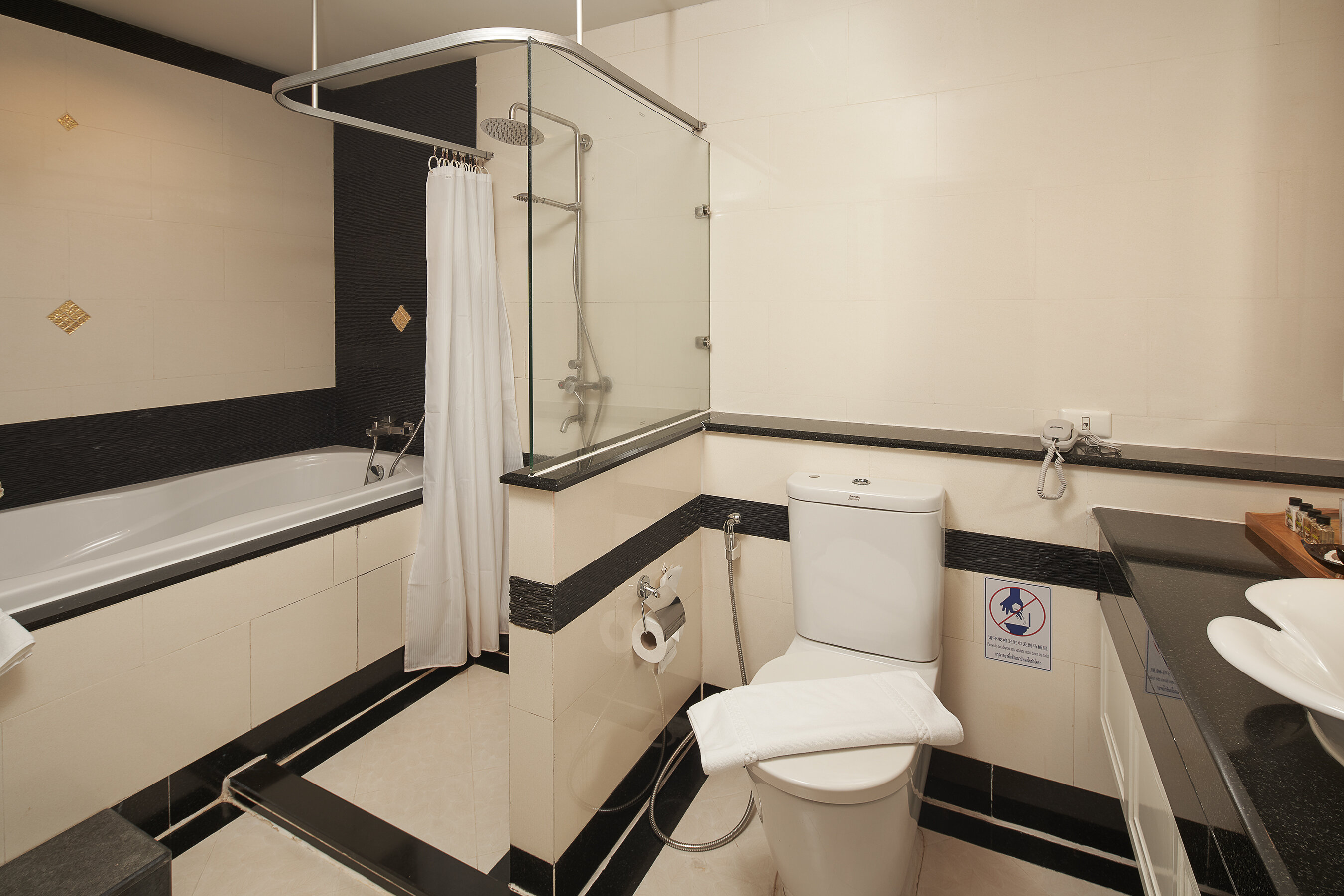 Фото Floral Hotel · Dolphin Circle Pattaya