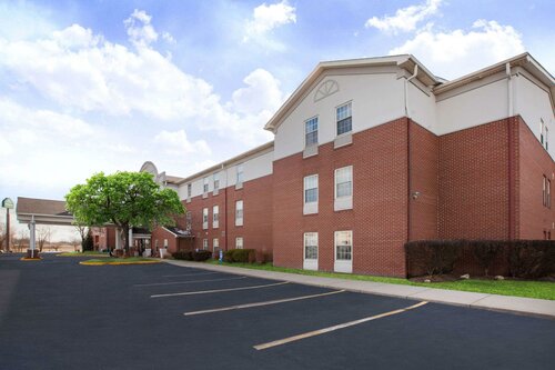 Гостиница Wingate by Wyndham Roseville/Detroit