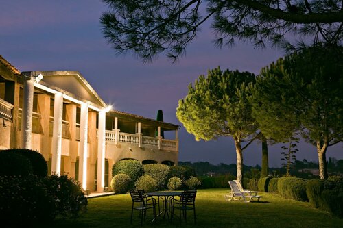 Гостиница Castel' Provence в Вальбонне