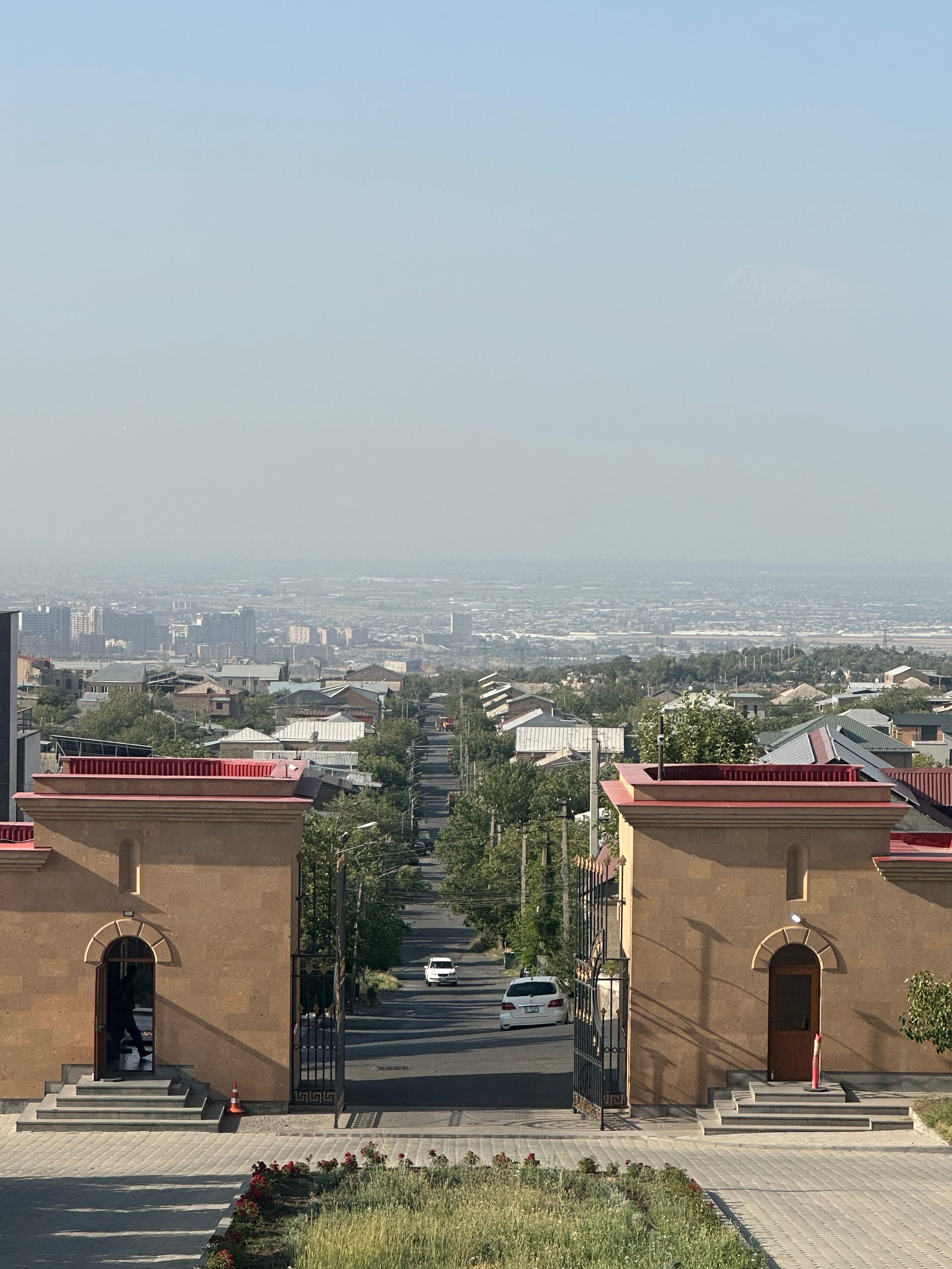 Фото Latar Комплекс