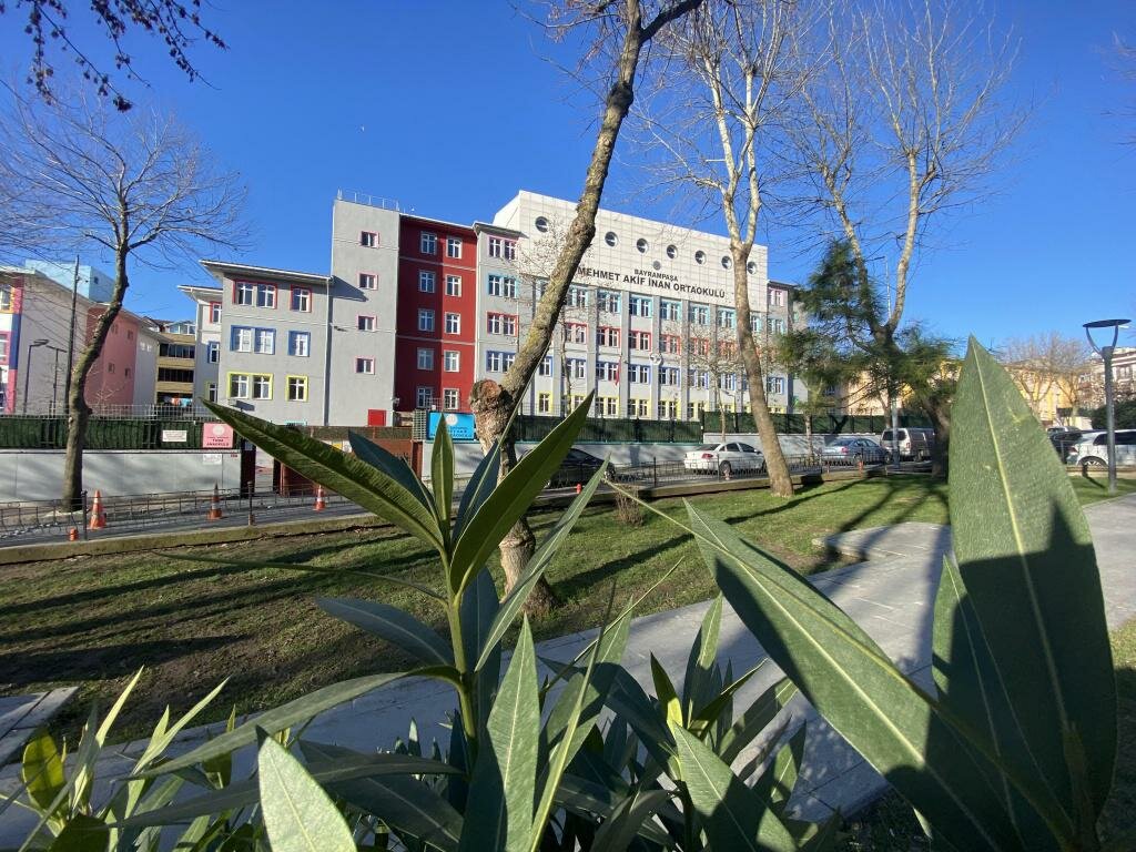School Bayrampasa Mehmet Akif Inan Secondary School, Istanbul, photo