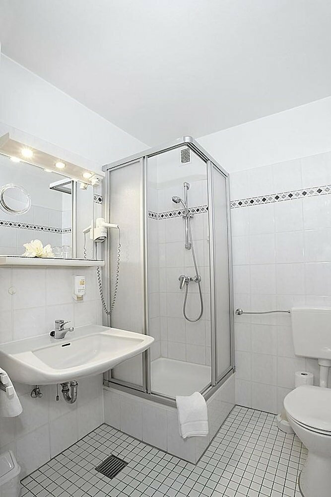 Фото Centro Hotel Norderstedter Hof by Ina