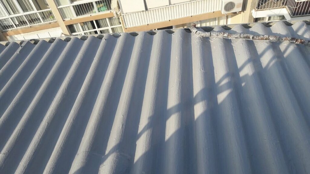 Insulation materials Sir Insulation Polyurethane Spray Foam, Denizli, photo