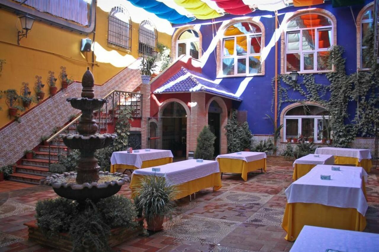 Фото Hotel Plaza Manjon