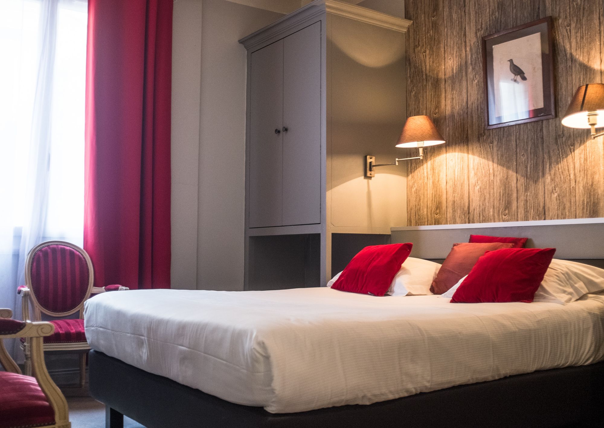 Фото Hotel Mademoiselle