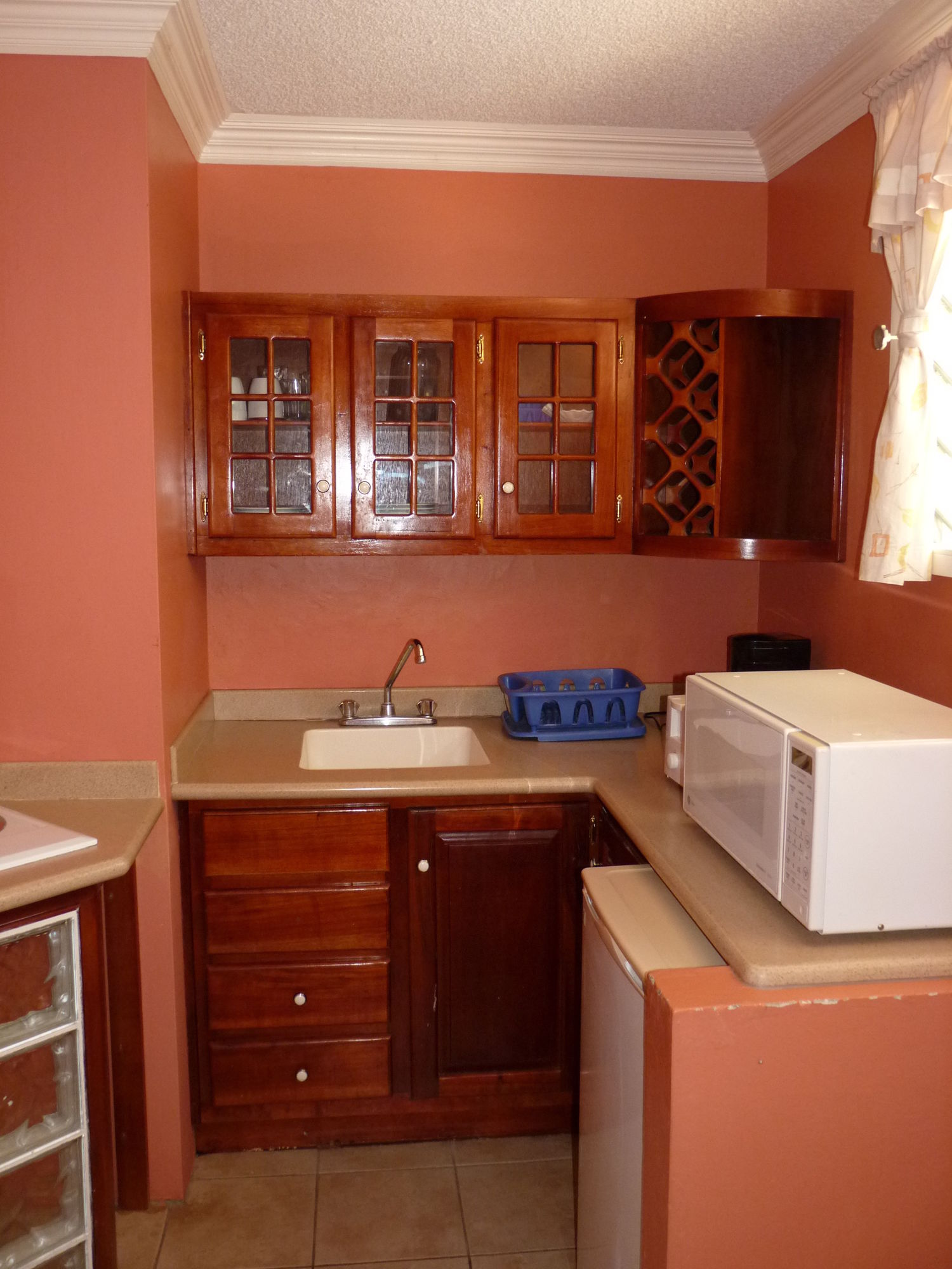 Фото The Mandeville Hotel