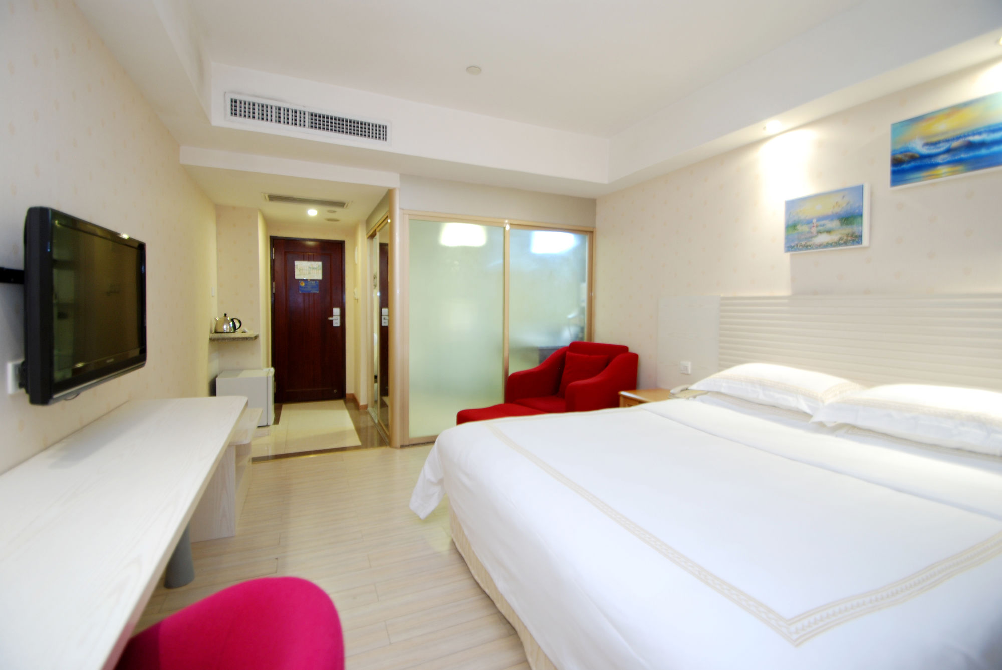 Фото Overseas Chinese Friendship Hotel