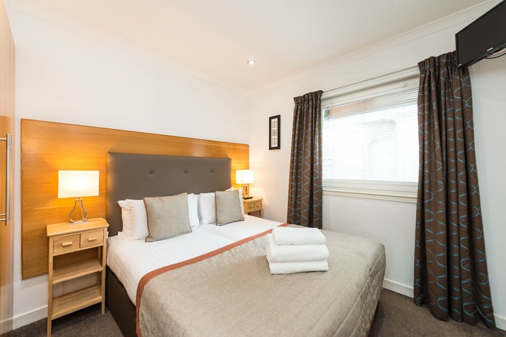 Фото Fountain Court Apartments - Harris