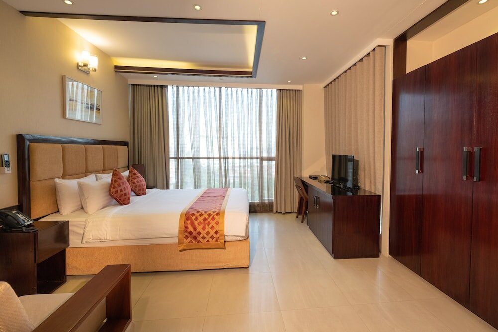 Фото After Hours Residence