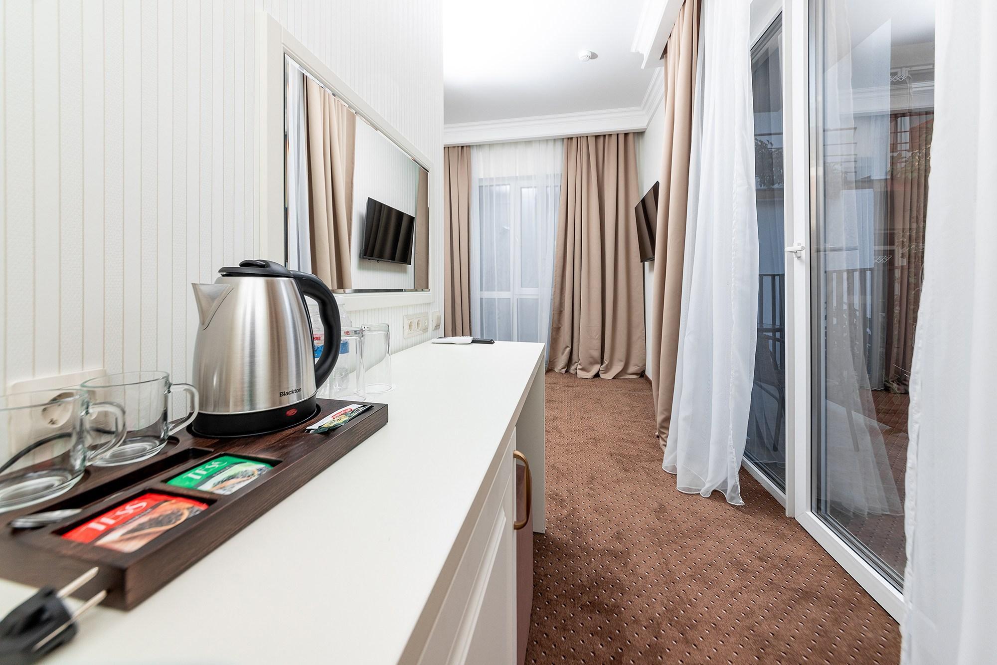 Фото Adriatic Hotel