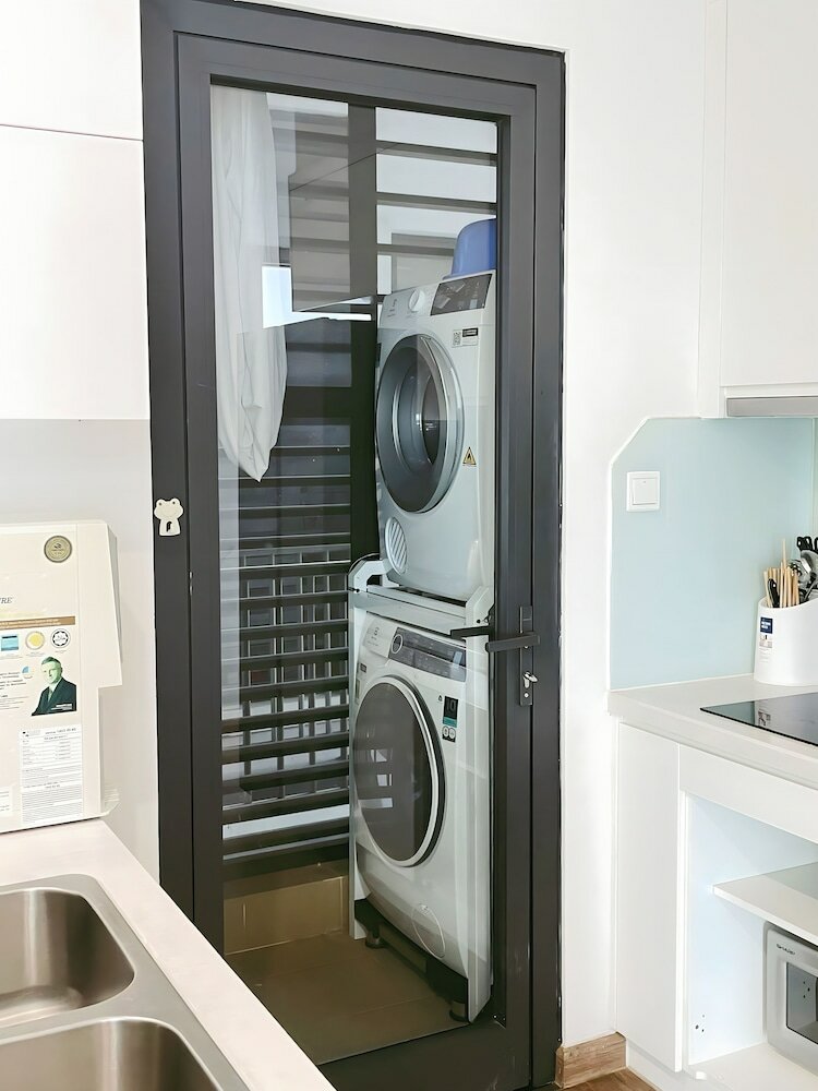 Фото Daisy Homestay - Vinhomes Sky Lake