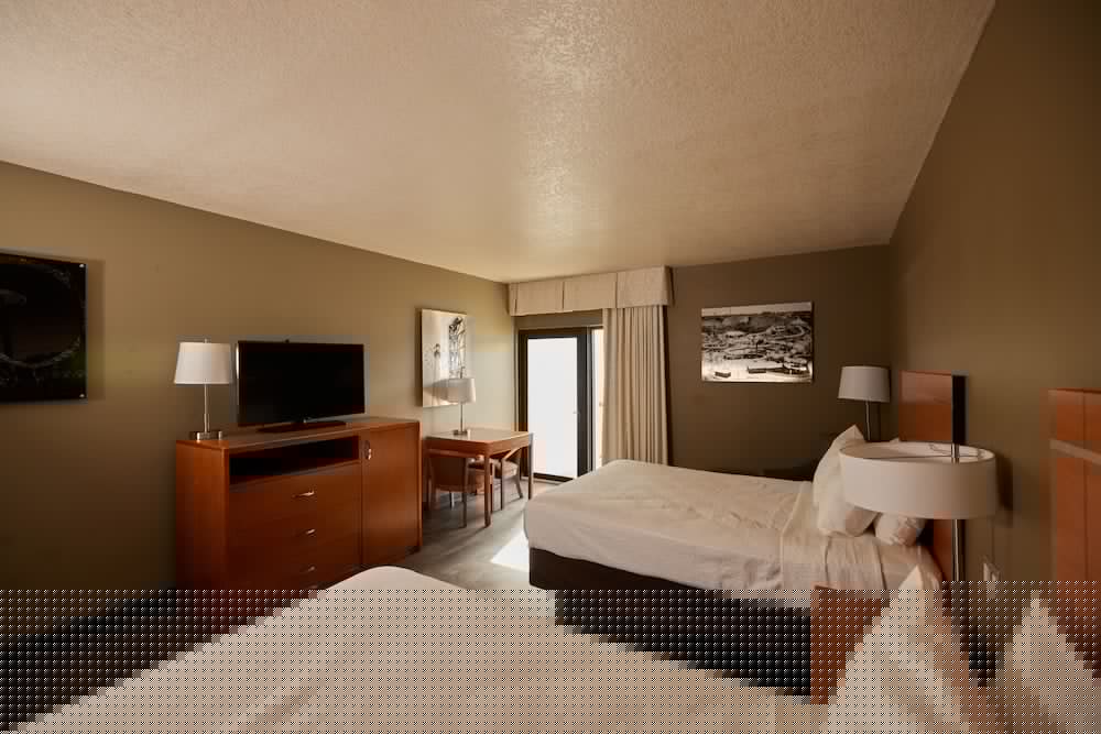 Фото Adventureland Inn