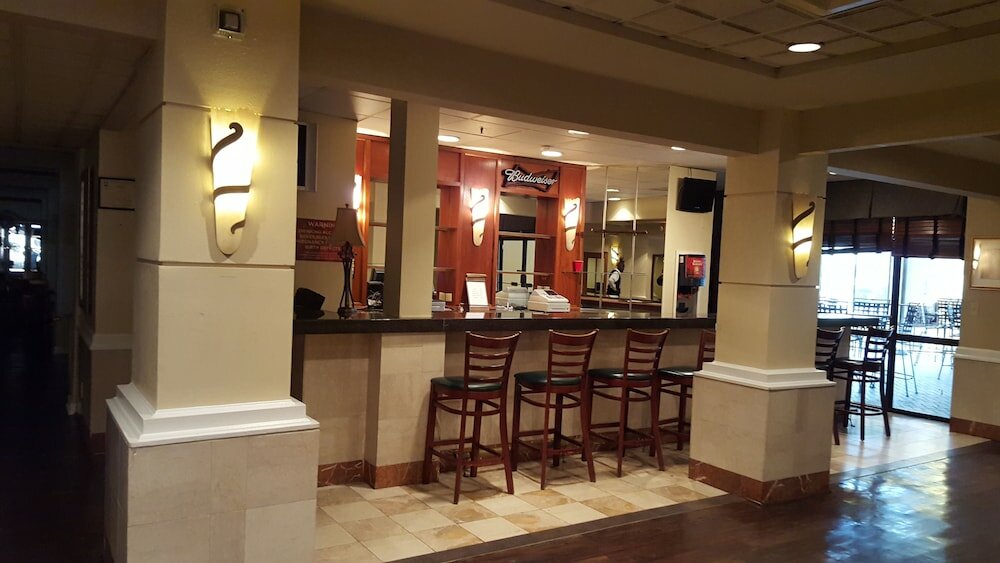 Фото Ramada Plaza by Wyndham Atlanta Airport