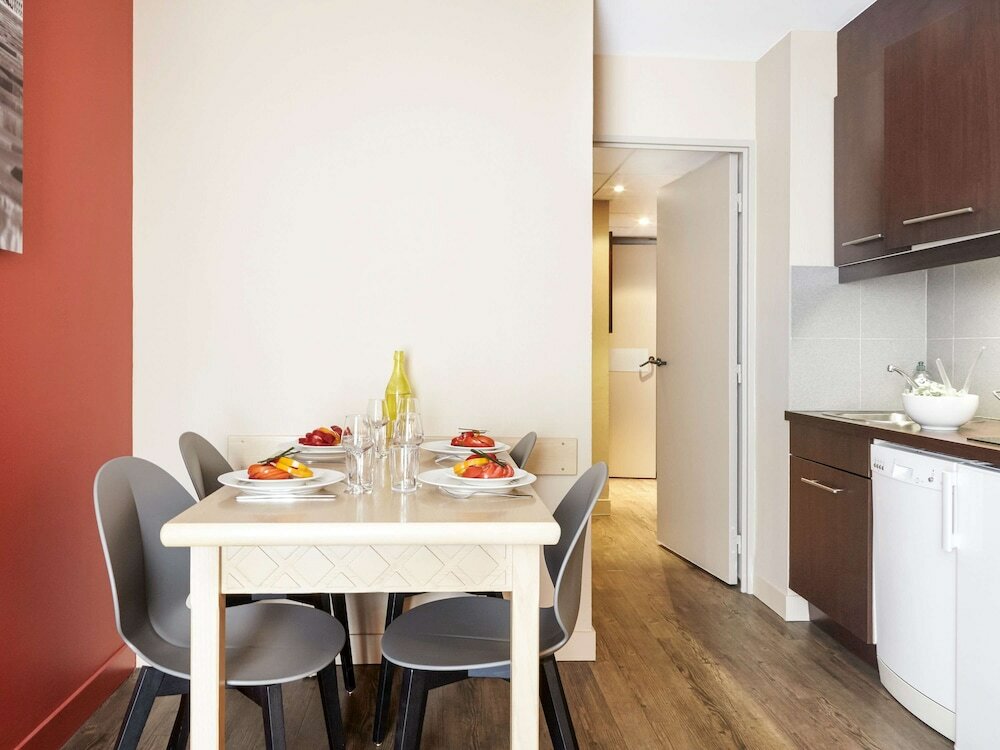 Фото Comfort Aparthotel Marseille Prado