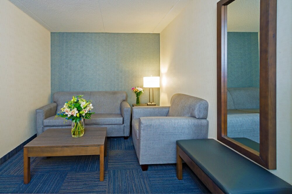 Фото Best Western Plus Toronto Airport Hotel