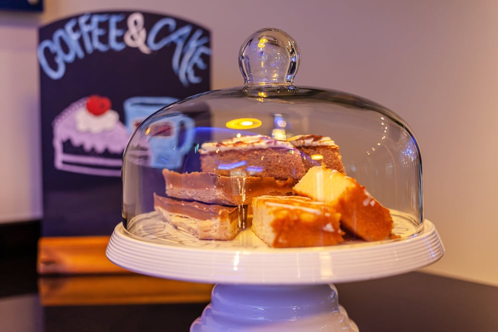 Фото Holiday Inn Express Edinburgh Royal Mile, an Ihg Hotel